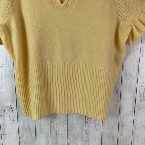 Torrid Sweater Women’s 4x Knit Pullover Yellow Short Ruffle Sleeve V-Neck - Picture 5 of 10